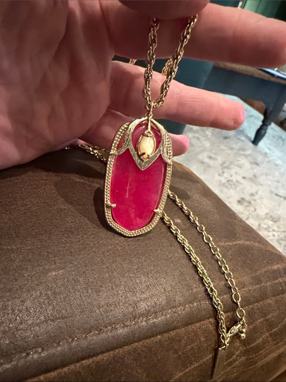 Kendra Scott Roxanne Dark Red & MOP Necklace